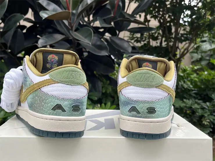Authentic Nike SB Dunk Pro x Alexis Sablone 