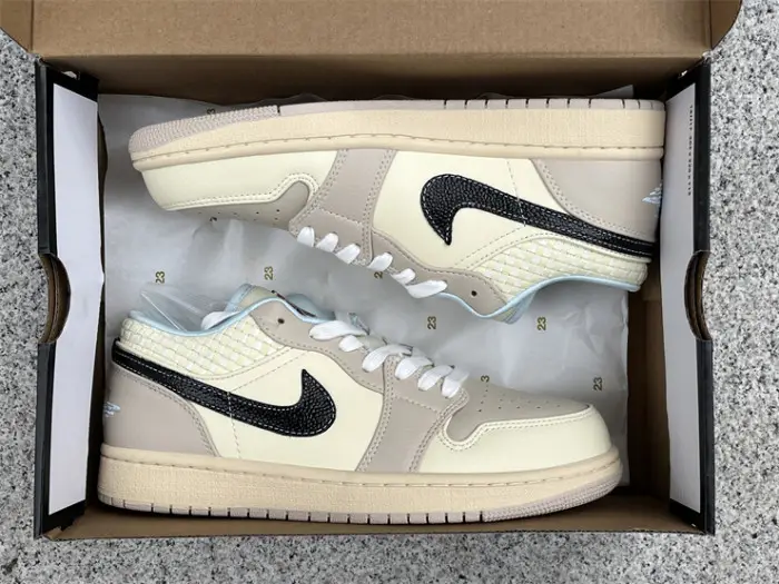 Authentic Air Jordan 1 Low Sanddrift GS 