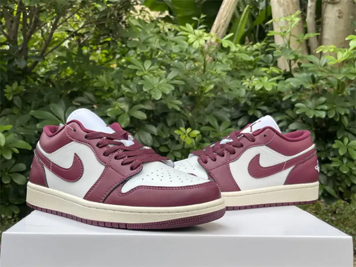 Authentic Jordan 1 Low Bordeaux Women 