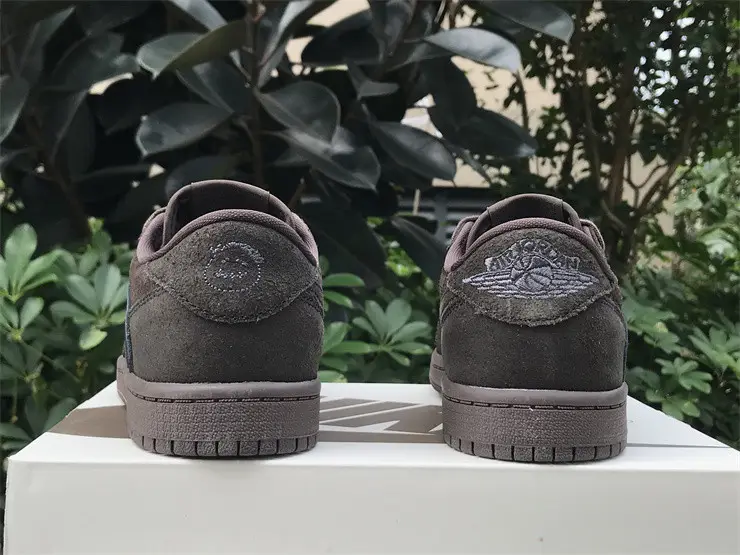 Authentic Travis Scott x Air Jordan 1 Low OG “Velvet Brown” Kids 