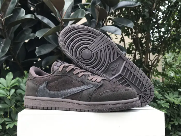 Authentic Travis Scott x Air Jordan 1 Low OG “Velvet Brown” Kids 