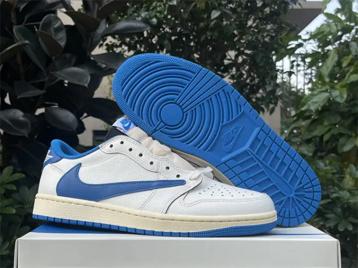 Authentic Travis Scott x fragment design x Air Jordan 1 Low OG EFFB686