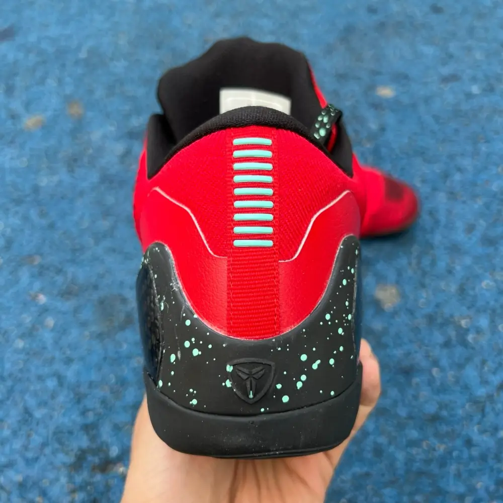 Authentic Nike Kobe 9 Elite Low XDR 'University Red' 