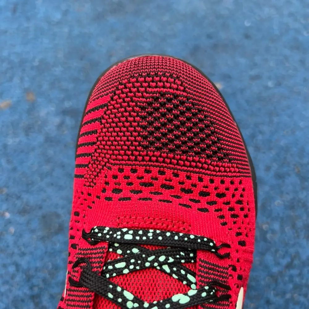 Authentic Nike Kobe 9 Elite Low XDR 'University Red' 