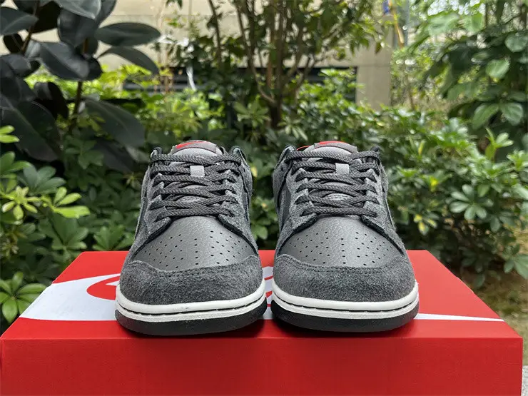 Authentic Nike Dunk Low Retro PRM  Off Noir 