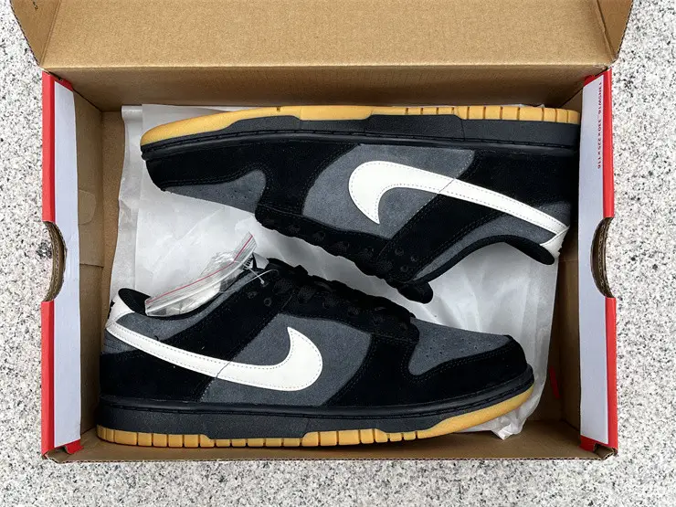 Authentic Nike Dunk Low SE Black Grey Gum 