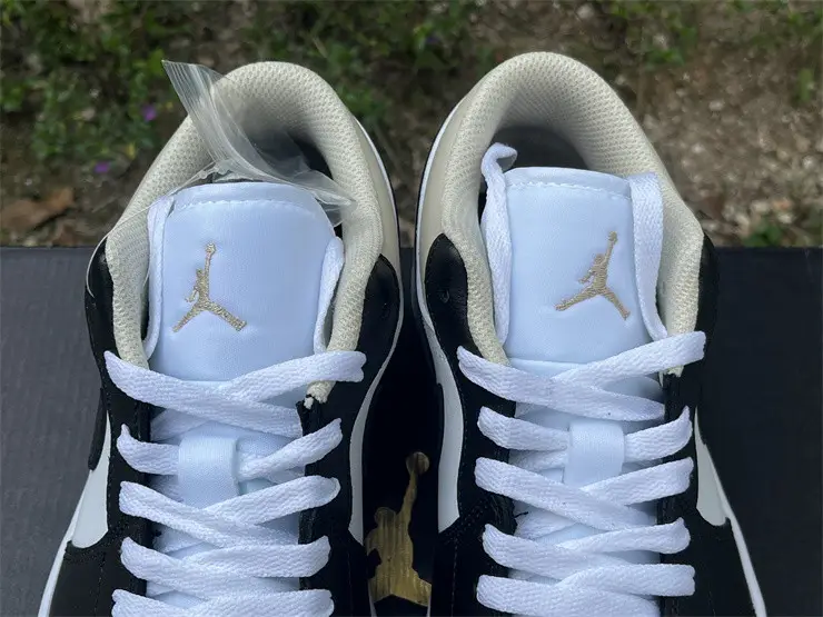 Authentic Air Jordan 1 Low “Black Toe Rattan” 