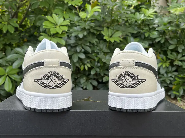 Authentic Air Jordan 1 Low “Black Toe Rattan” 