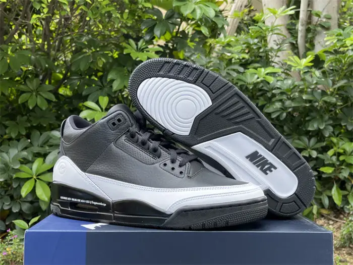 Authentic  Fragment Design x Air Jordan 3 