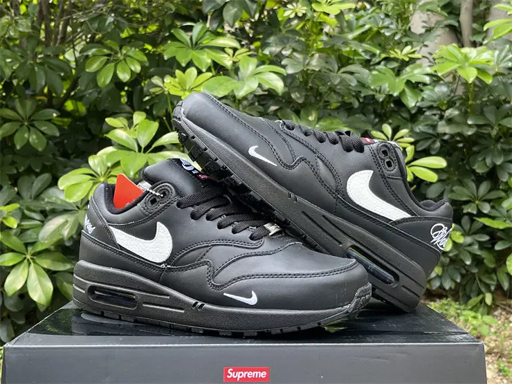 Authentic Supreme x Nike Air Max1'87  Black 