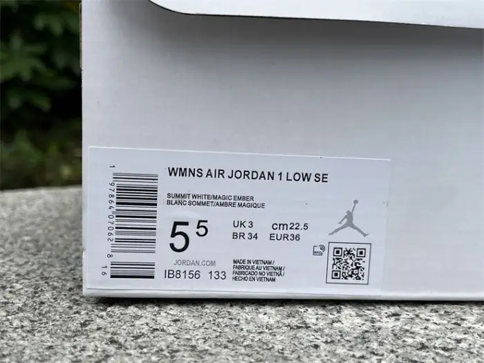 Authentic Air Jordan 1 Low “Strawberry Milkshake”    Women 