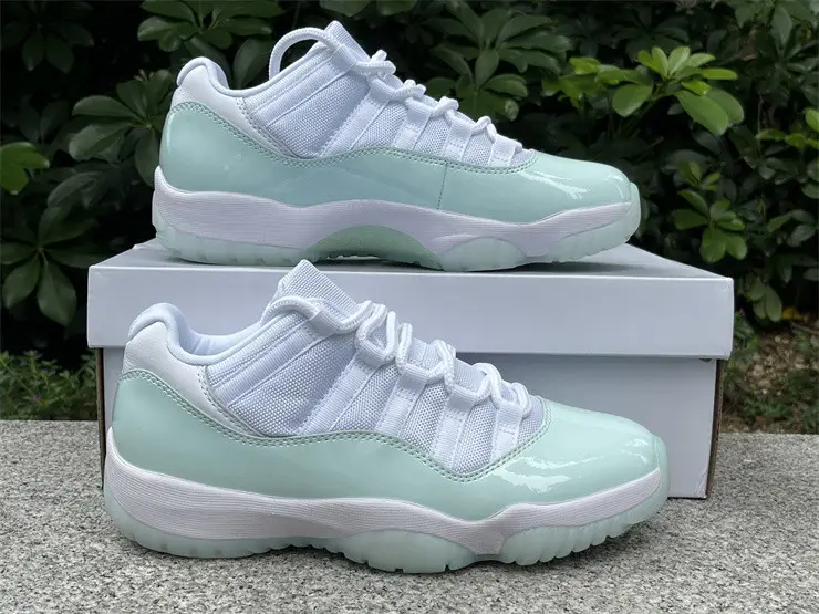 Authentic  Air Jordan 11 Low “Igloo” 