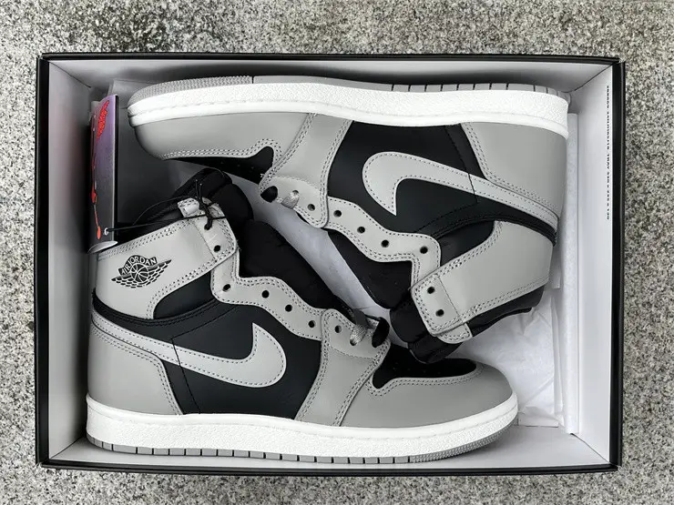 Authentic Air Jordan 1 High '85  Reverse Shadow   2025 