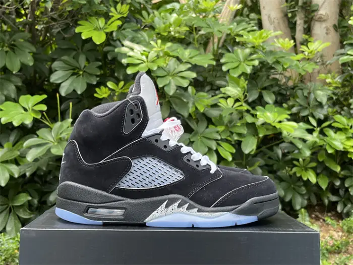 Authentic Air Jordan 5 “Black Metallic Reimagined”   GS EBB1209
