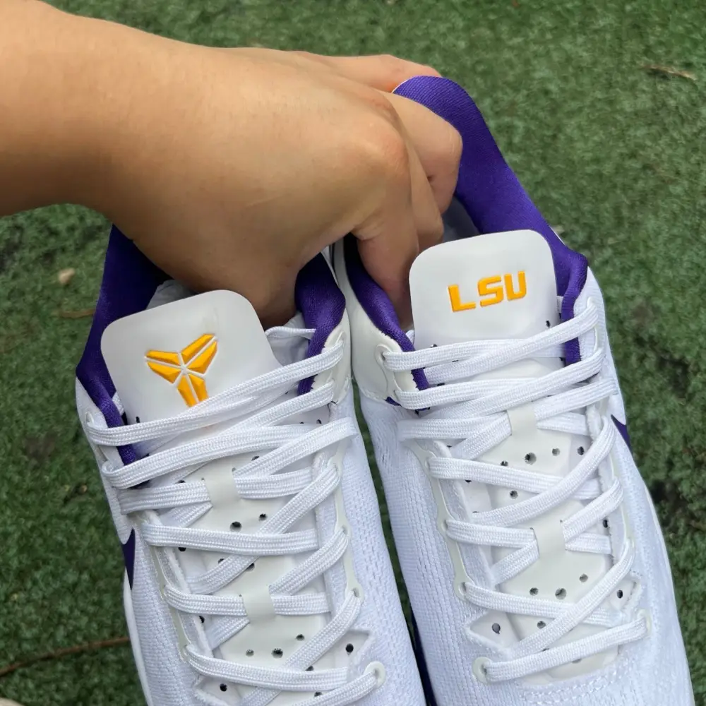 Authentic  Nike Kobe 8 Protro White Court Purple 