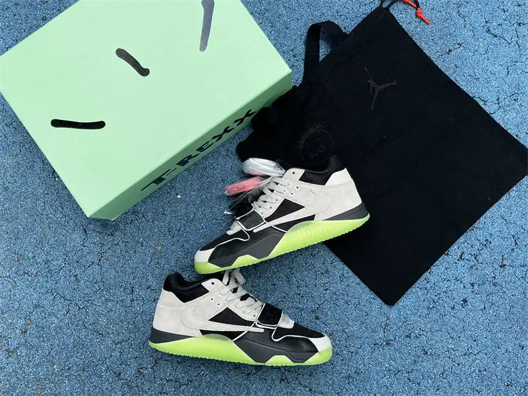 Authentic Chase B x Travis Scott x Jordan Jumpman Jack 
