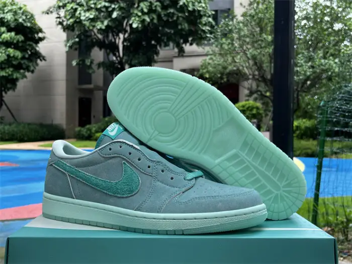 Authentic Air Jordan 1 Low OG “Washed Teal” DDCD728