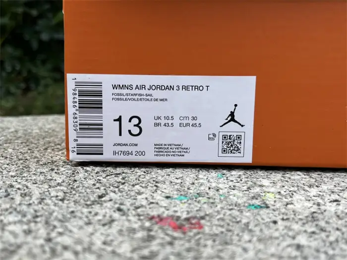 Authentic Jordan 3 Retro TEX Starfish 