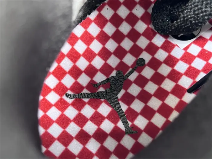 Authentic Jordan 4 Retro Pizza 