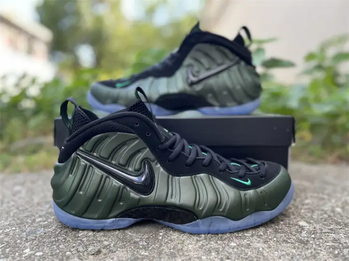 Authentic Nike Foamposite Pro Pine Green 