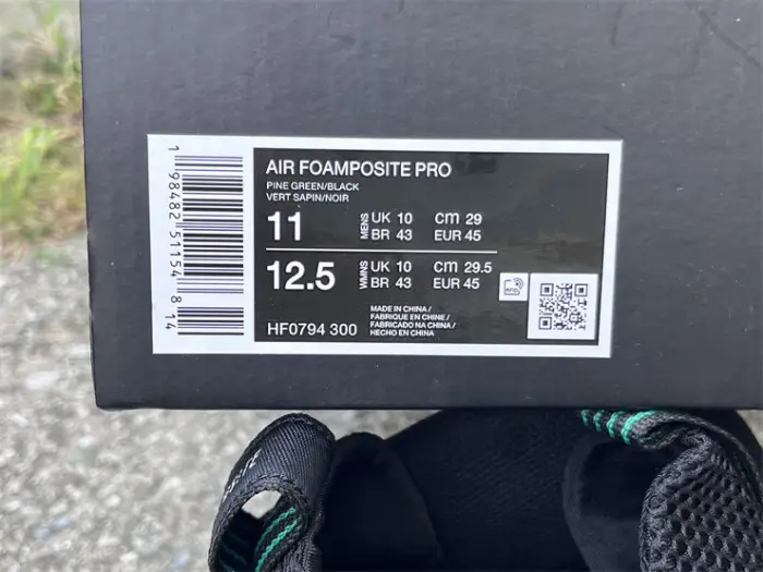 Authentic Nike Foamposite Pro Pine Green 
