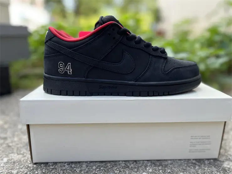 Authentic Nike SB Dunk Low Supreme 94 Black 