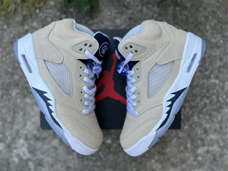 Authentic Jordan 5 “Georgetown” PE 