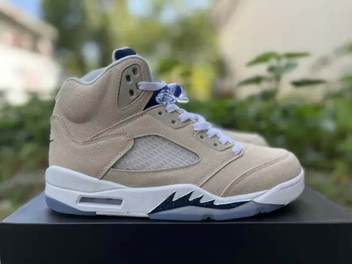 Authentic Jordan 5 “Georgetown” PE DADA227