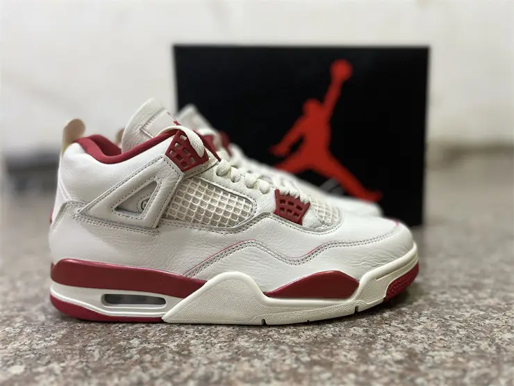 Authentic Air Jordan 4 “Sierra Red”  2026 