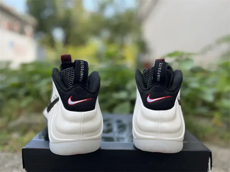 Authentic Nike Air Foamposite Pro Pearl 2025 