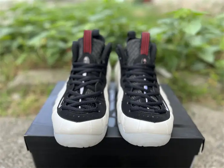 Authentic Nike Air Foamposite Pro Pearl 2025 