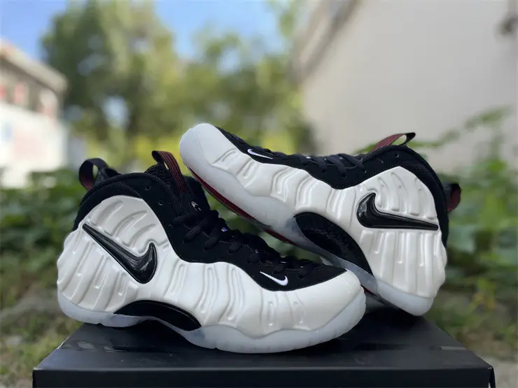 Authentic Nike Air Foamposite Pro Pearl 2025 