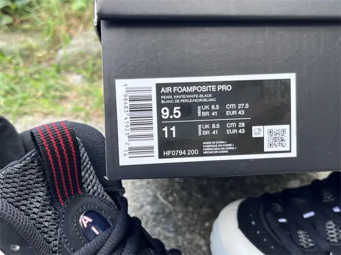 Authentic Nike Air Foamposite Pro Pearl 2025 