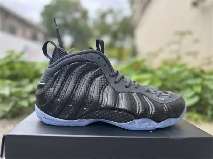 Authentic Nike Air Foamposite One  Carbon Fiber 
