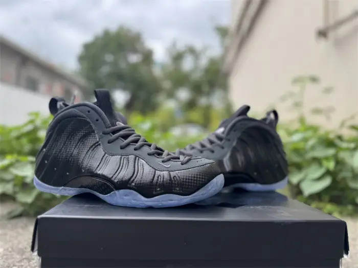 Authentic Nike Air Foamposite One  Carbon Fiber 