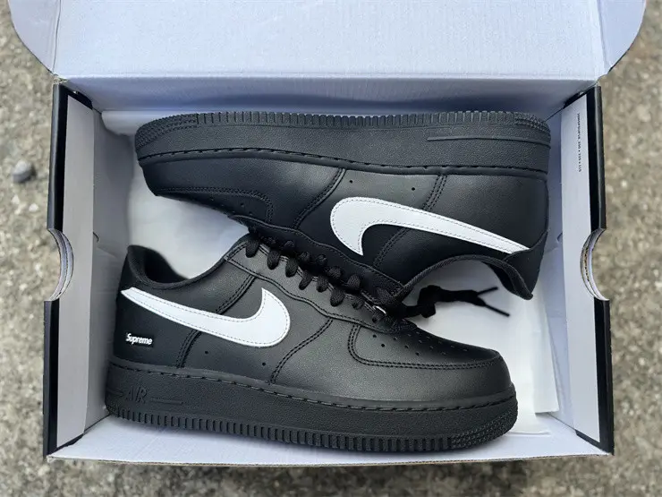 Authentic Supreme x Nike Air Force 1 Low Black 