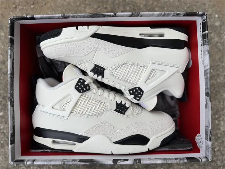 Authentic  Air Jordan 4 “Flight Club” 