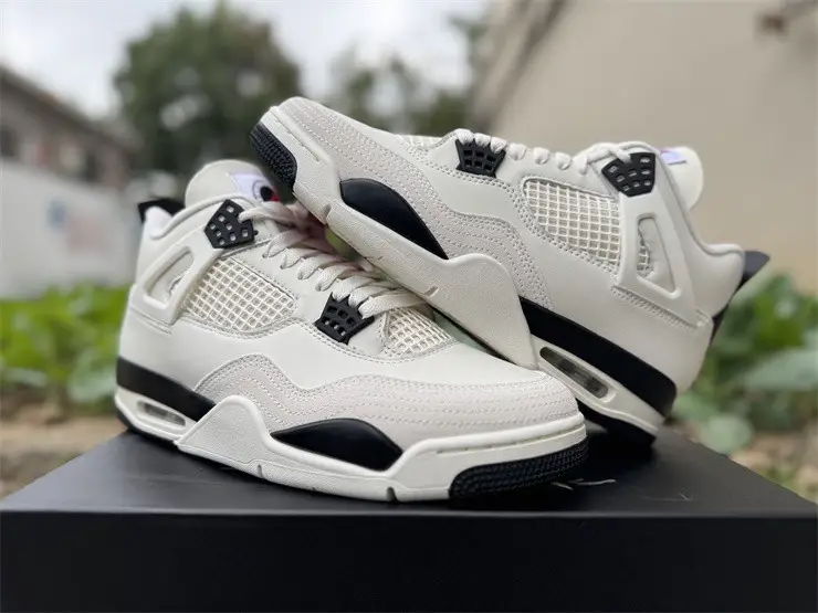 Authentic  Air Jordan 4 “Flight Club” 