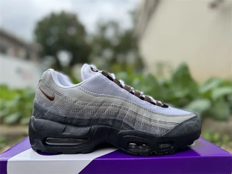 Authentic Nike SB Air Max 95 Cacao 