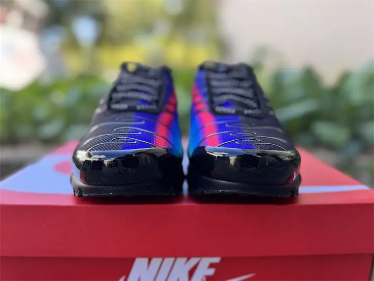 Authentic Nike Air Max Plus Black Blue Red 