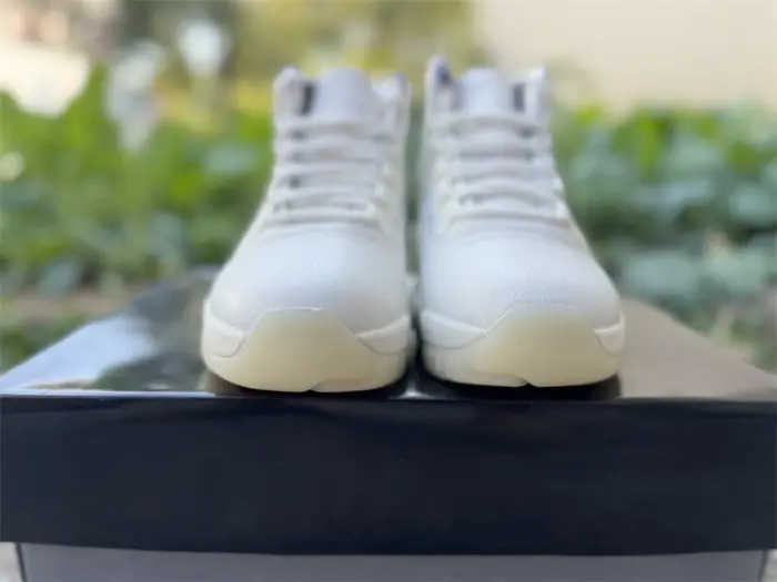 Authentic Jordan 11 Retro 285 