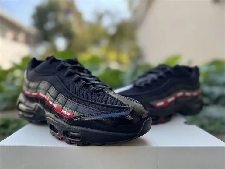 Authentic Nike Air Max 95 SP Undefeated Black 