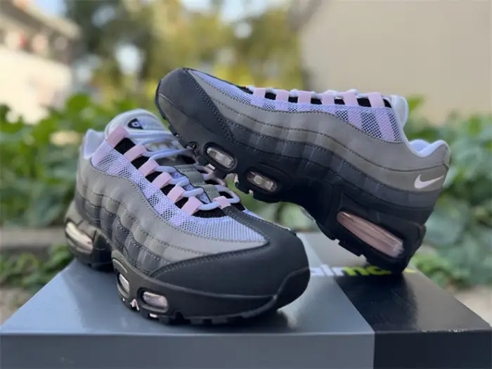 Authentic Nike Air Max 95 OG Big Bubble Pink Foam 