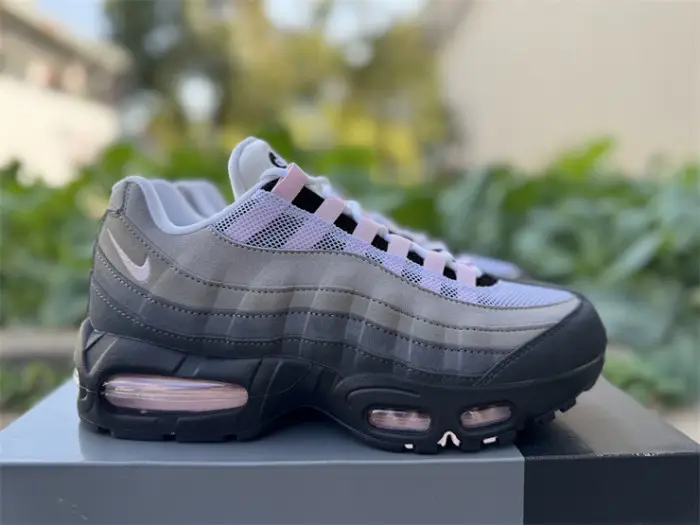 Authentic Nike Air Max 95 OG Big Bubble Pink Foam 