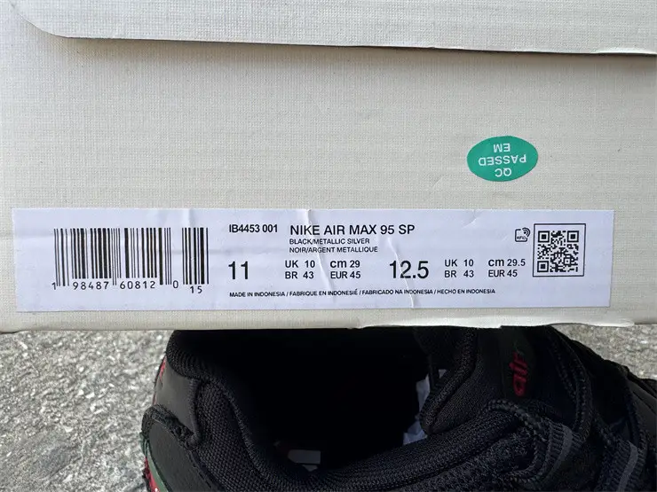 Authentic Nike Air Max 95 SP Undefeated Black 