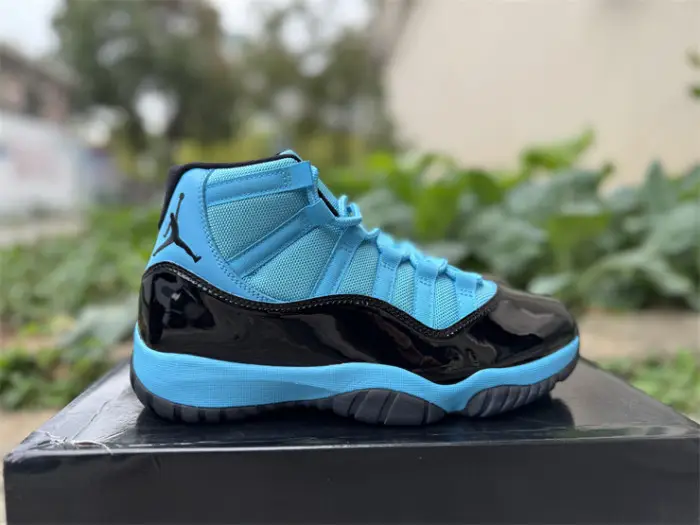 Authentic Air Jordan 11 Black Blue 