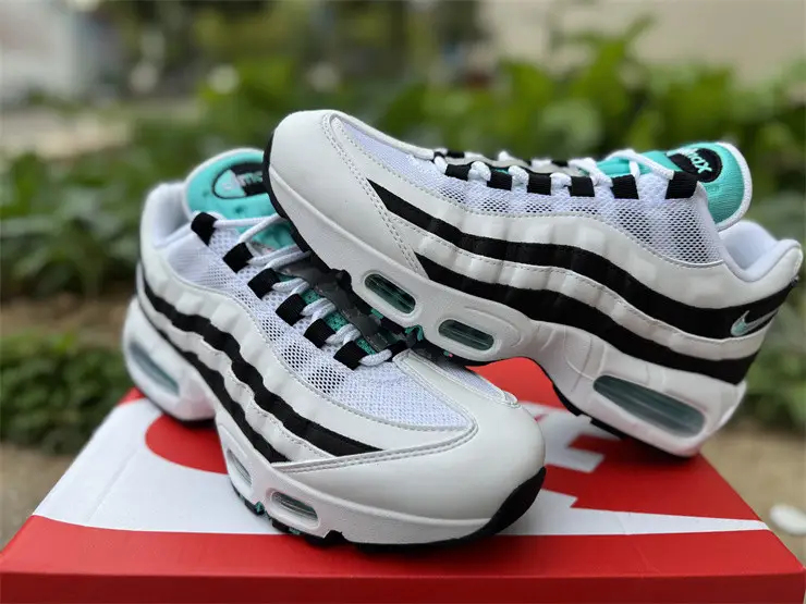 Authentic Nike Air Max 95 OG Big Bubble Black Border 