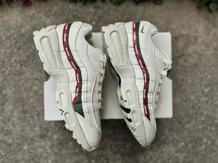 Authentic Air Max 95 x UNDEFEATED White 