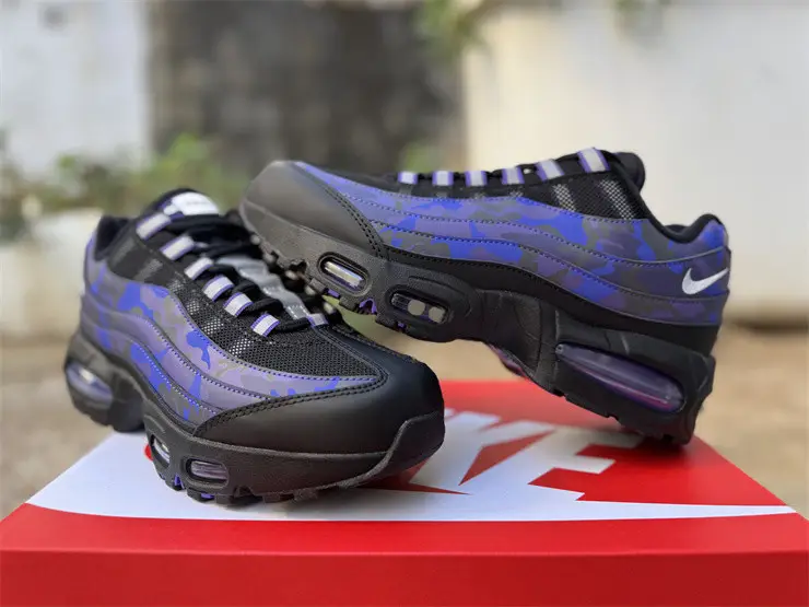 Authentic Nike Air Max 95 OG Purple Camo 