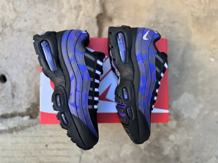 Authentic Nike Air Max 95 OG Purple Camo 